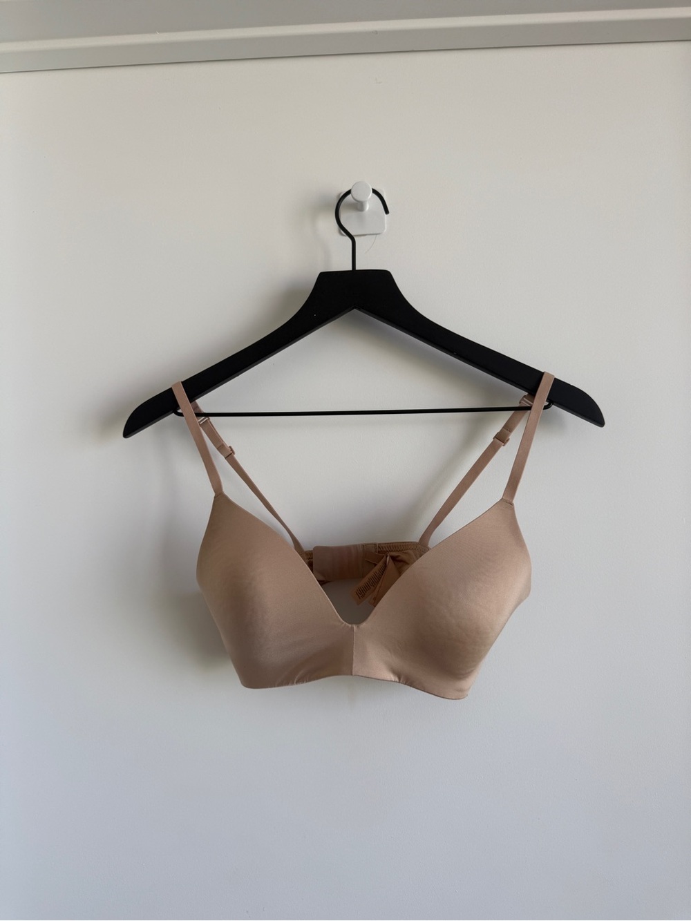 SKIMS Smooth Molded Bra - Beige